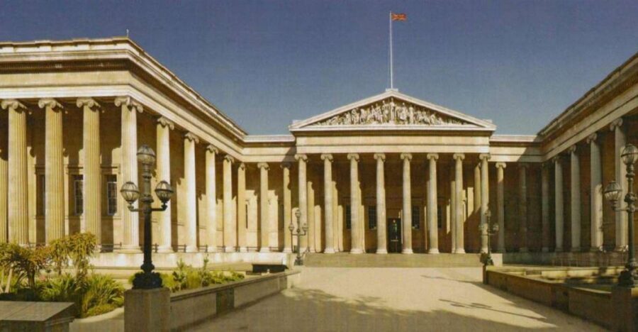 London: Tour of the British Museum - Aztecs and Easter Island: From the Americas Back to the Global Picture