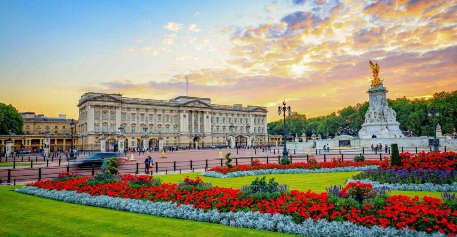 London: Tower, Cruise, & Harrods Tea Full-Day Experience - The day starts early from Victoria Coach Station