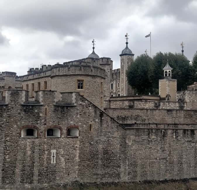 London: Tower of London and Tower Bridge Private Tour - Quick highlights to look for on the day