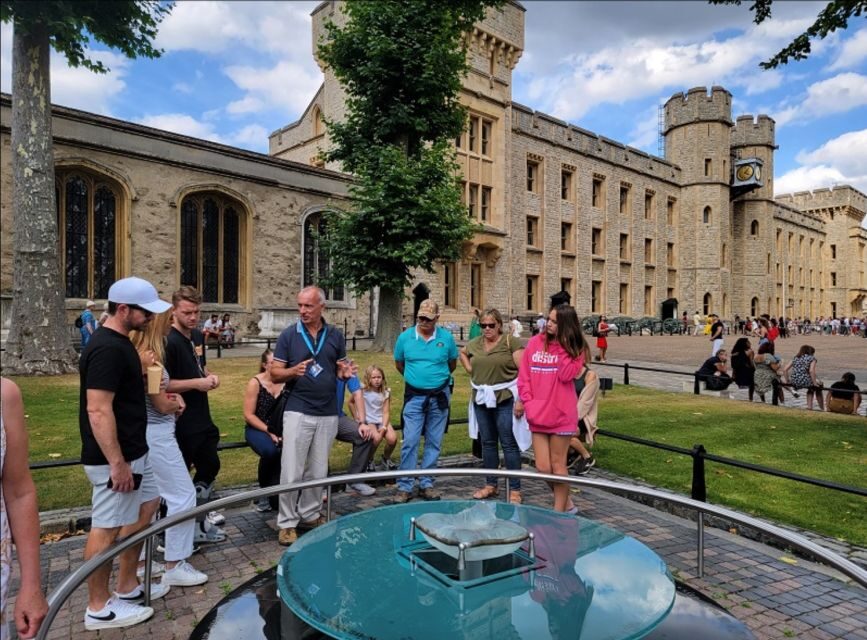 London: Tower of London Guided Tour with Boat Ride - Jewel House and Crown Jewels Time: Short, Focused, Worth It