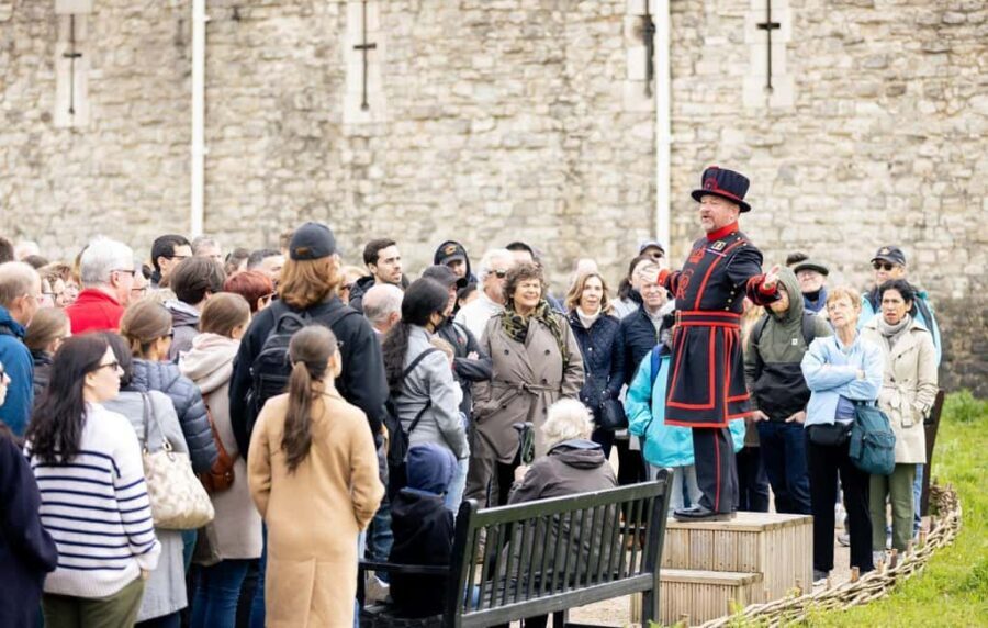 London: Tower of London, Thames Boat & Changing of the Guard - Beefeaters, the Tower Gate, and why early access feels special