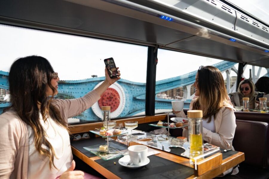 London: Traditional Afternoon Tea Tour in a Luxury Coach - Key highlights at a glance