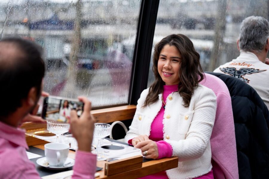 London: Traditional Afternoon Tea Tour in a Luxury Coach - What you really get in the 2-hour experience (and what it costs you)