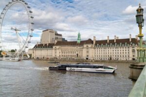 London: Uber Boat 1-Day Hop-On Hop-Off and Cable Car Tickets - Where you’ll board: piers, frequency, and planning your loop