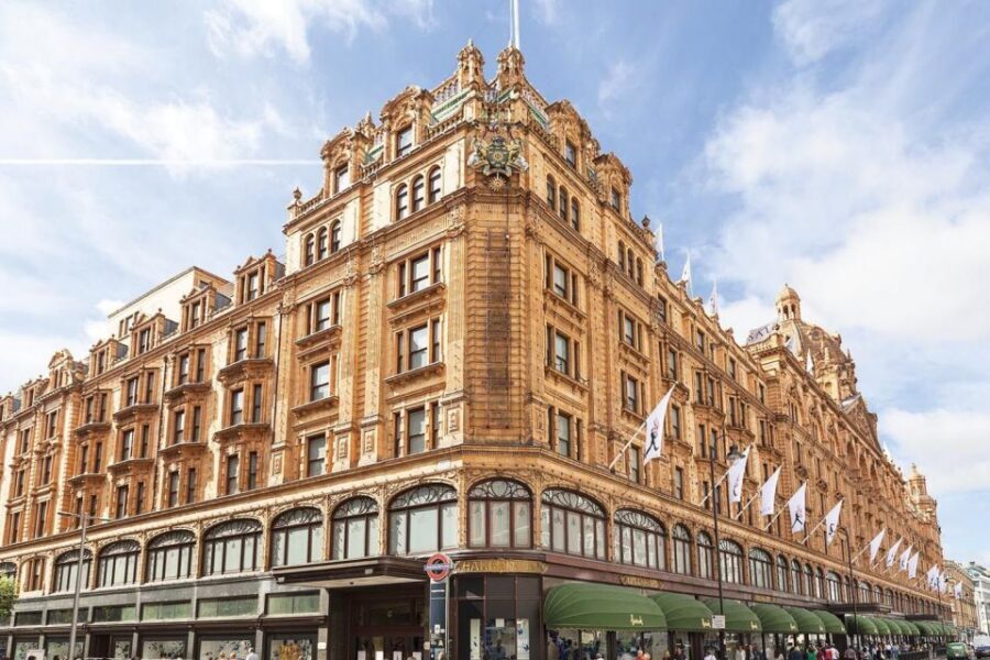 London Vintage Bus Tour and Cream Tea at Harrods - Quick hits to know