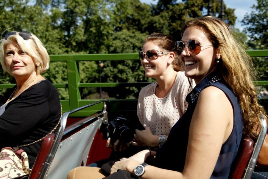 London Vintage Bus Tour and Cream Tea at Harrods - How the London Vintage Bus and Thames Cruise Works in 4 Hours