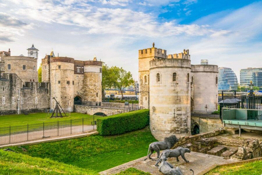 London: VIP Tower of London & Tower Bridge Early-Access Tour - Price and value: what $201 buys you in the real world