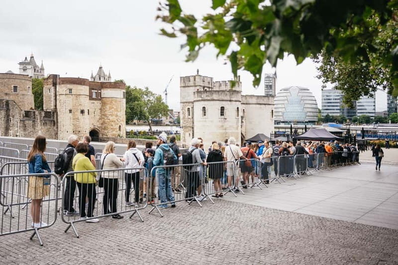 London: VIP Tower Opening Ceremony, Crown Jewels & Cruise - The optional shorter approach: when 2.5 hours makes more sense