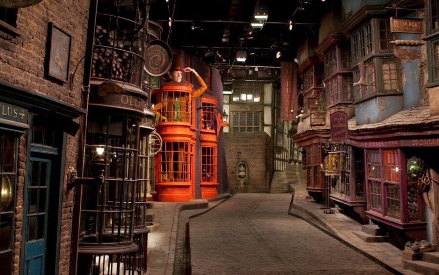 London: Warner Bros. Studio Tour with Return Transportation - The Coach Ride: Ticket Handoff and a Clear Day Plan
