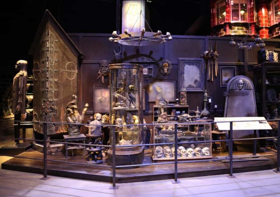 London: Warner Bros. Studio Tour with Transfers - The 4-hour Warner Bros. Studio visit: best way to pace it