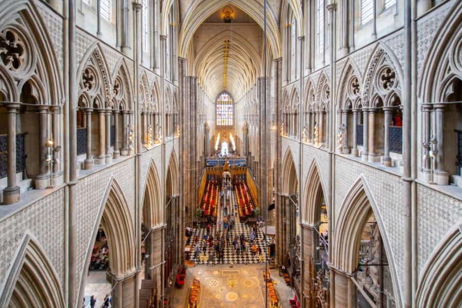 London: Westminster Abbey, Big Ben & Buckingham Guided Tour - Small details that can make or break your day