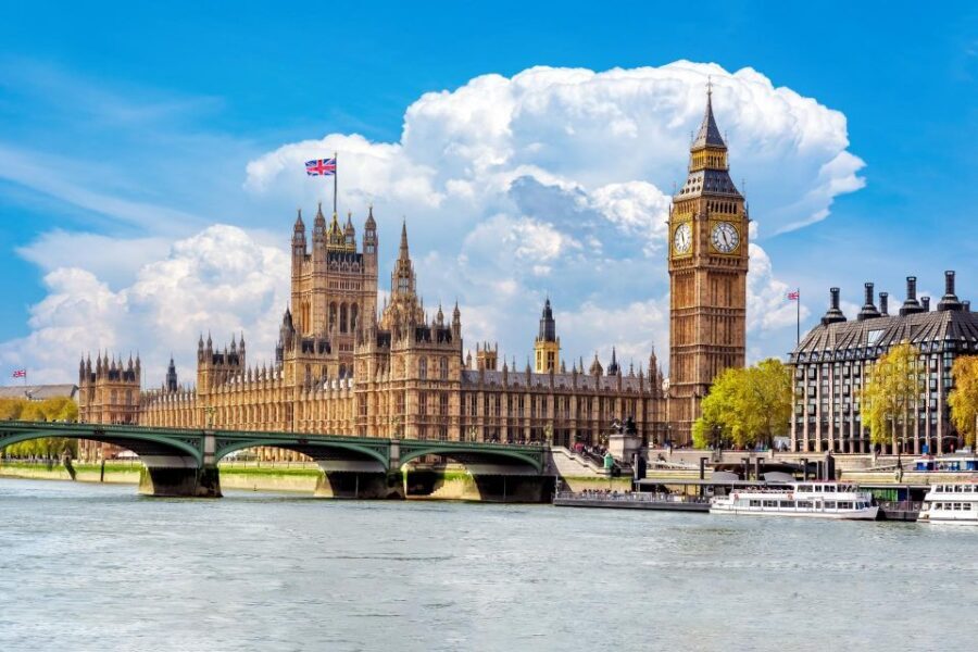 London Westminster Abbey French Tour with Fast-Track Tickets - Price and value: what you’re paying for at about $107