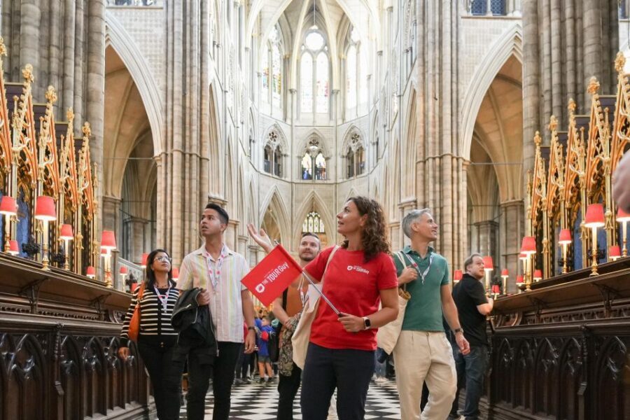 London: Westminster Abbey, Tower of London and Boat Tour - Crown Jewels and White Tower: the “yes, I came for that” moment