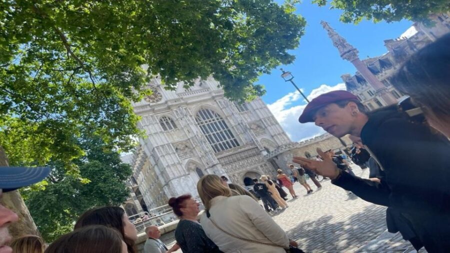 London: Westminster and Changing of the Guard Tour - Whitehall and Horse Guards Parade: the march continues
