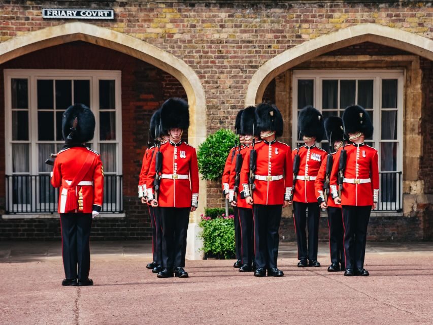 London: Westminster and Changing of the Guard Tour - Photo and timing tips that make the difference