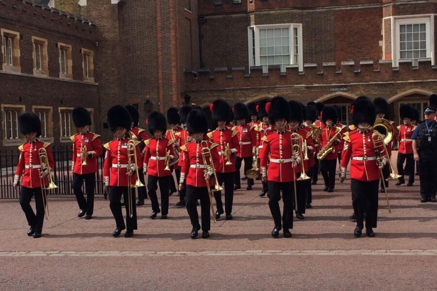 London: Westminster Tour, River Cruise, and Tower of London - A smooth shift: from Westminster to the Thames views