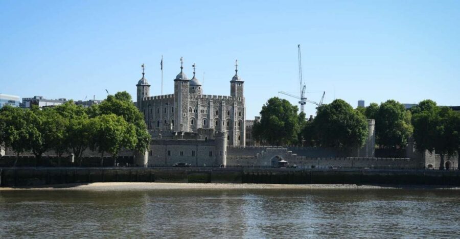 London: Westminster Walking Tour & The Tower of London Entry - Meeting at The Ritz: How the Tour Starts Smoothly