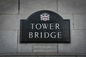 London: Westminster Walking Tour & Visit Tower Bridge - Buckingham Palace to Trafalgar Square: seeing London’s power switch on