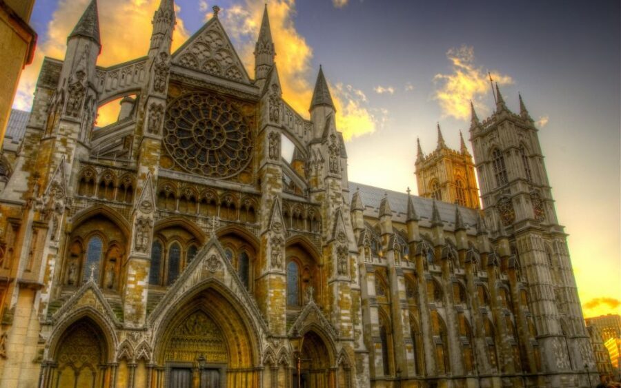London: Westminster Walking Tour & Westminster Abbey Visit - Guide energy: why names like Ashley and Nathaniel keep coming up