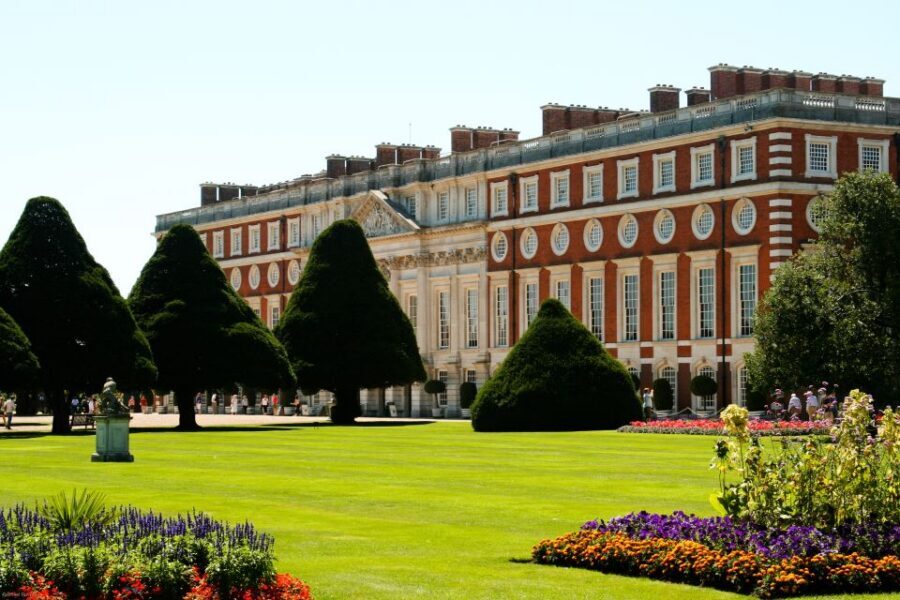 London: Windsor Castle & Henry VIII's Hampton Court Palace - Key points I’d plan around