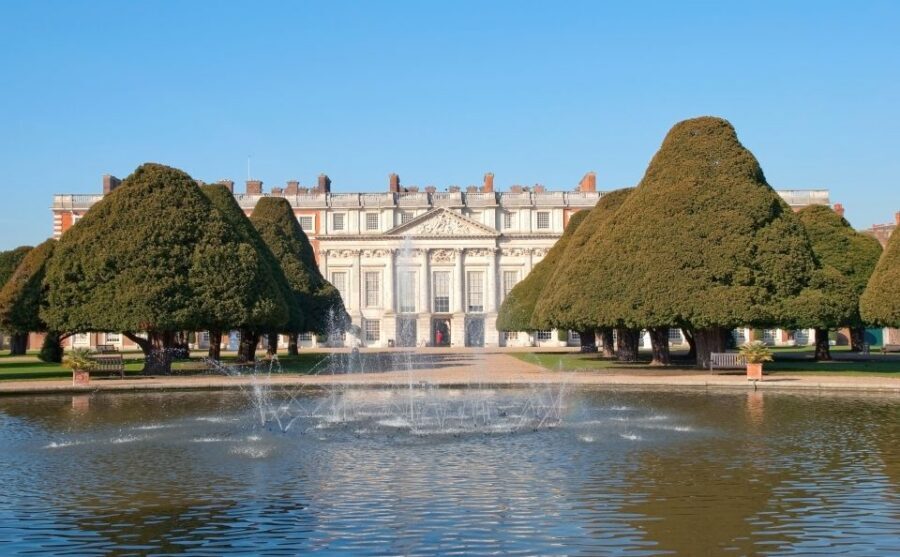 London: Windsor Castle & Henry VIII's Hampton Court Palace - Transport and value: what you’re really paying for