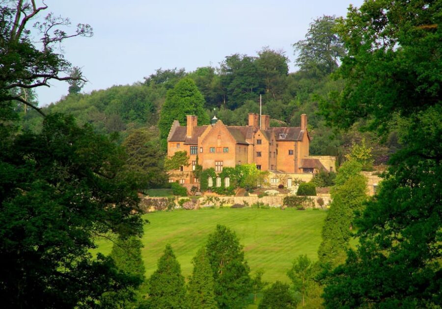 London: Winston Churchill Family Home with Transportation - Key things that make Chartwell House worth it