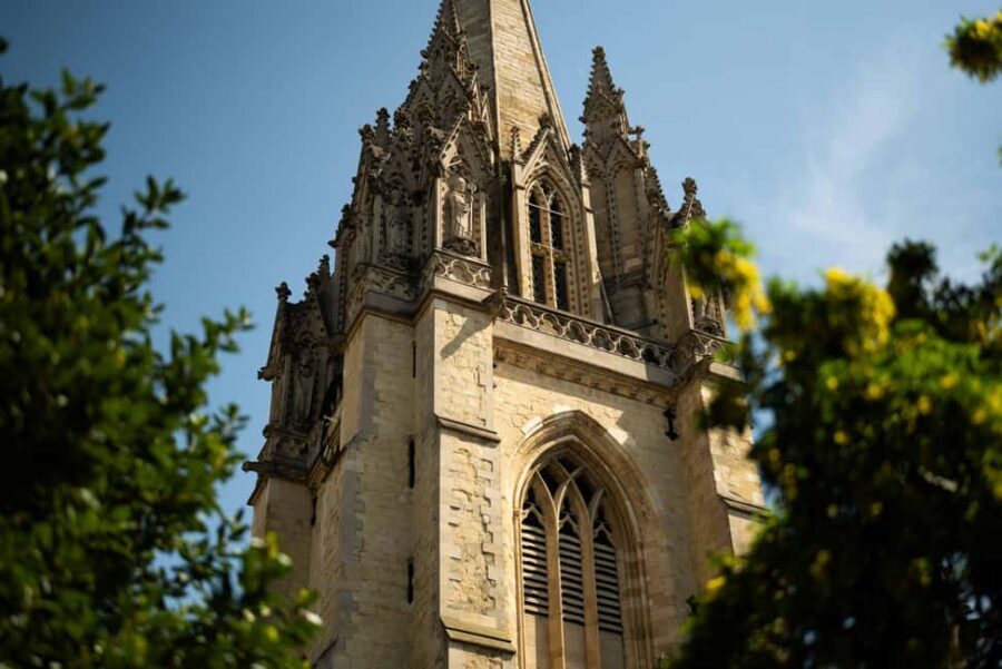 Oxford: Alumni-Led Walking & Punting Tour w/opt New College - Key highlights you’ll feel from day one