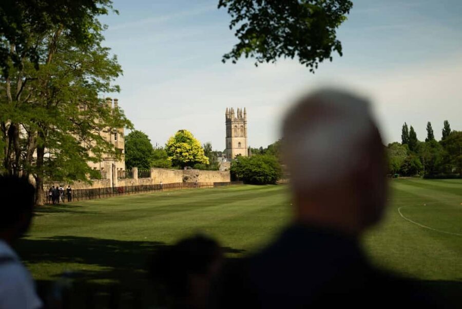 Oxford: Alumni-Led Walking & Punting Tour w/opt New College - Who this tour suits best (and who should be cautious)