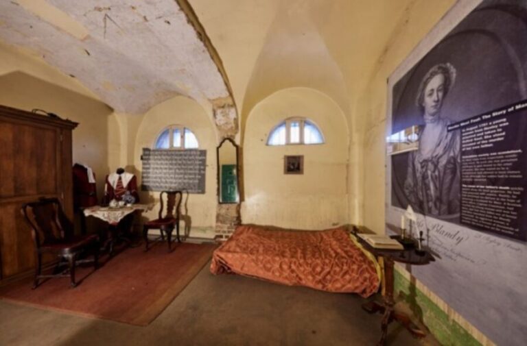 Oxford Castle and Prison: Guided Tour - How the 50-minute guided tour is paced
