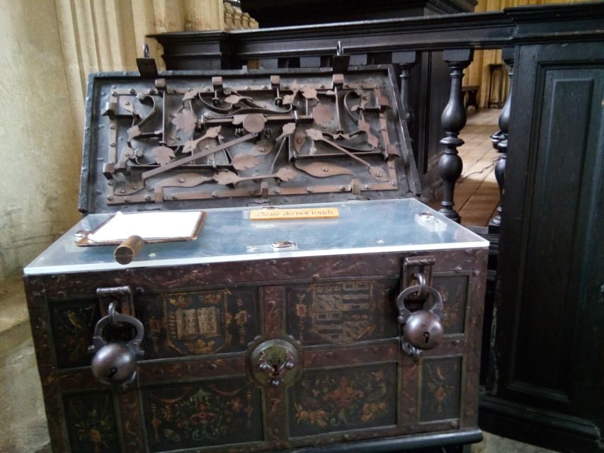 Oxford: Christ Church Harry Potter Film Locations Tour - Inside the Bodleian’s Divinity School film-site stop (and what it replaces)