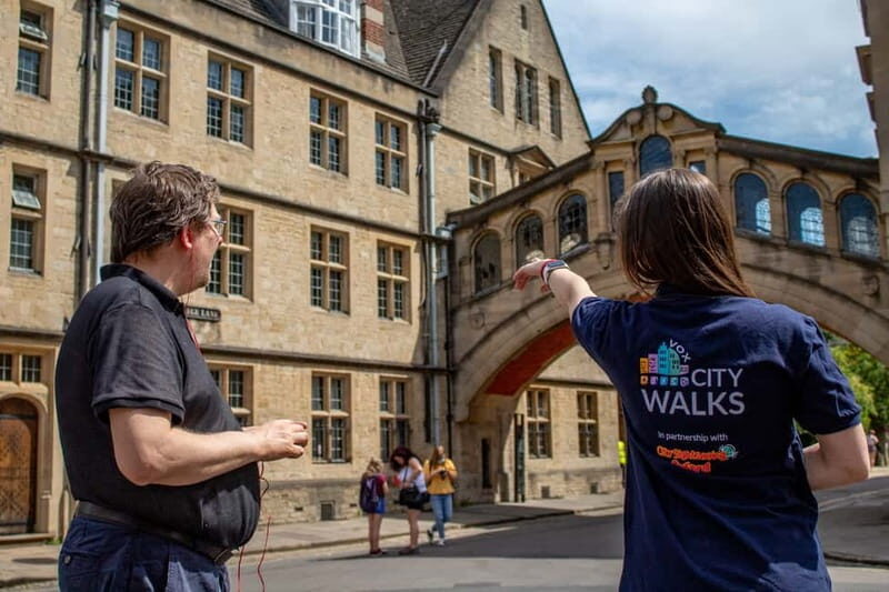 Oxford: City and Universities Express Tour & Audio Guide - High Street to University Church of St Mary the Virgin