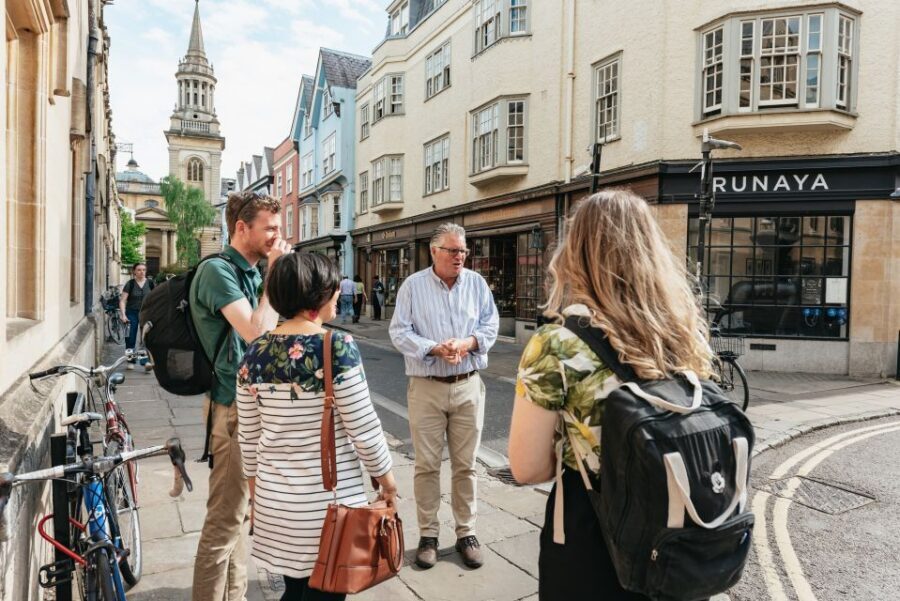 Oxford: City and University Tour, including college entry - Guide Style That Makes the Walk Add Up