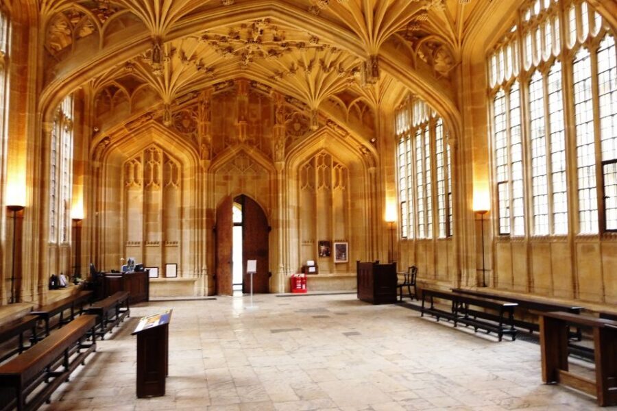 Oxford: Harry Potter Insights Divinity School Group Tour - Potter mania questions and what real Oxford feels like