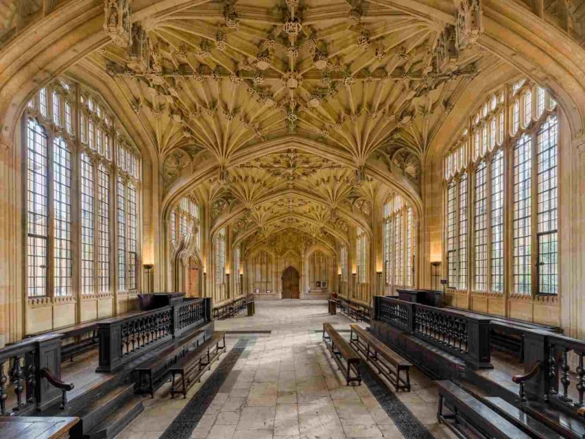 Oxford: Harry Potter Walking Tour Including New College - How long the tour takes, and why the day can run long
