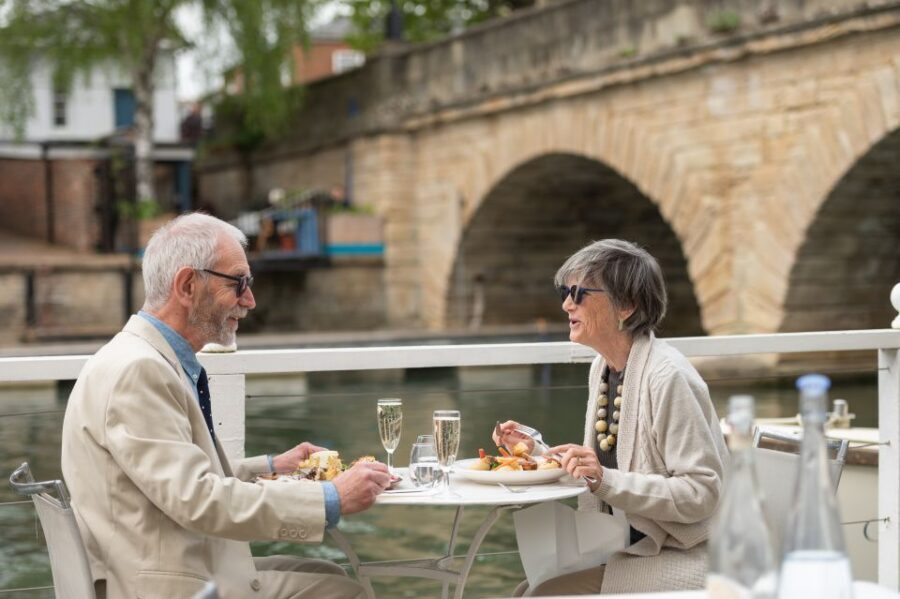 Oxford: River Cruise with 3-Course Meal - The short cruise reality: why the hand-operated lock matters (and what it means for your expectations)