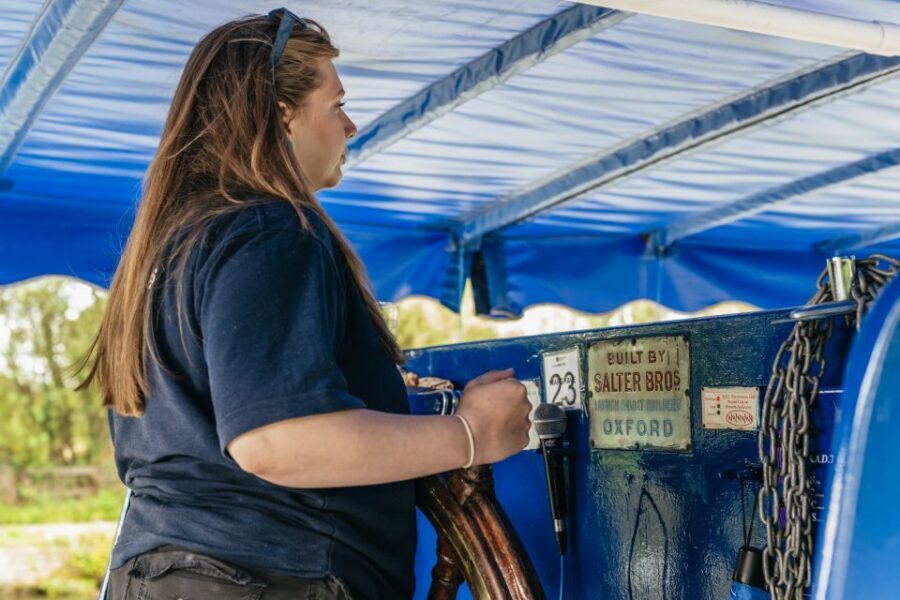 Oxford: River Thames Sightseeing Cruise - Wildlife, Regatta Energy, and the Thames Feeling