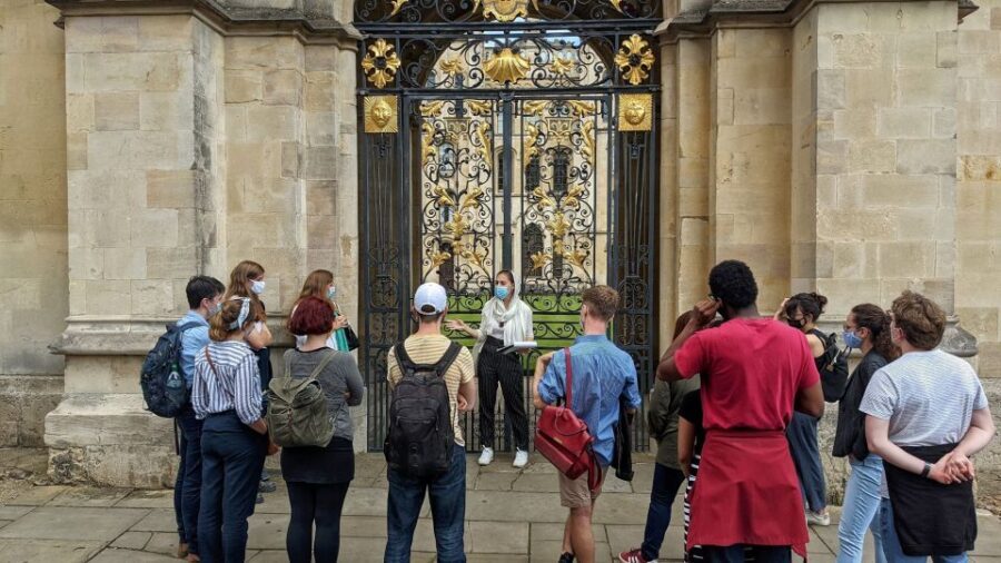 Oxford: The Original Uncomfortable Oxford™ Tour - Group style and Q&A: what to watch for