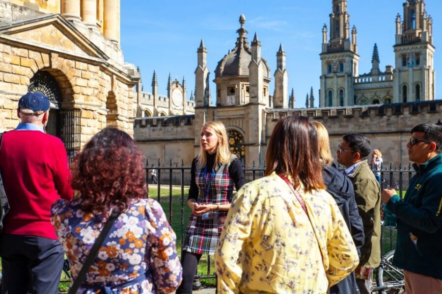 Oxford: University and City Walking Tour with Alumni Guide - Walking Oxford With an Alumni-Style Student Guide