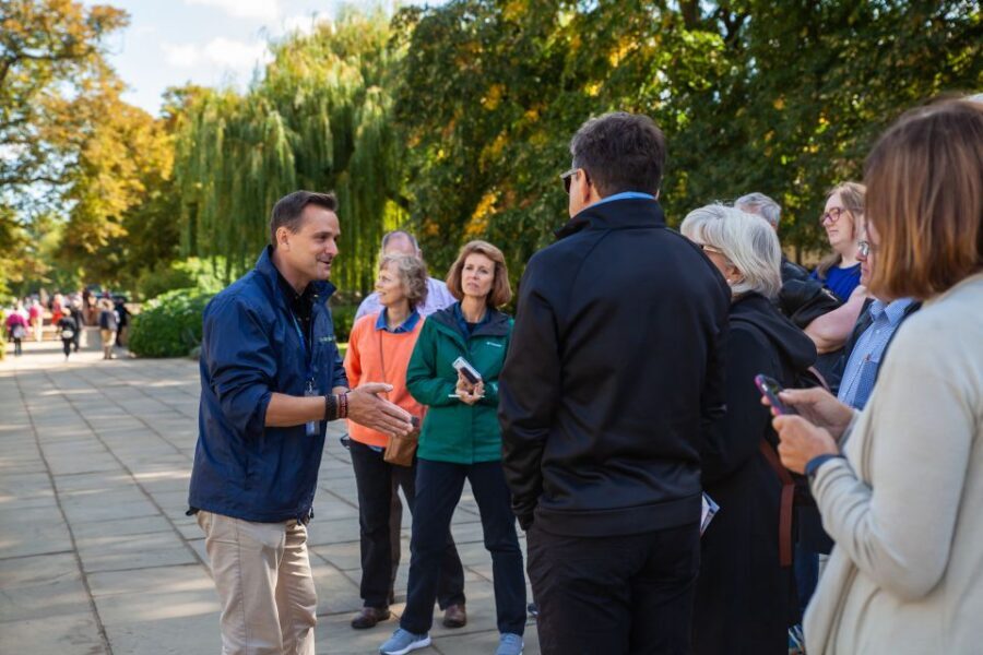 Oxford: University and City Walking Tour with Alumni Guide - Colleges That Feel Old Enough to Have Opinions