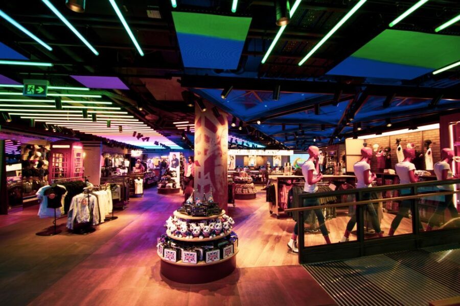 Picadilly Circus: Hard Rock Cafe Set Menu Lunch or Dinner - Piccadilly Circus + Hard Rock: a fun pairing for your West End evening