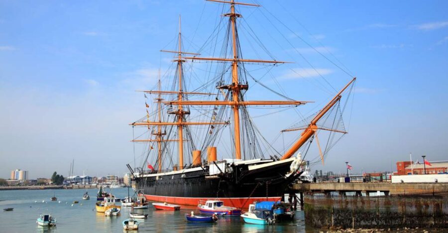 Portsmouth: Historic Dockyard Ultimate Explorer Ticket - Harbour Tour: modern frigates and historic docks in the same frame