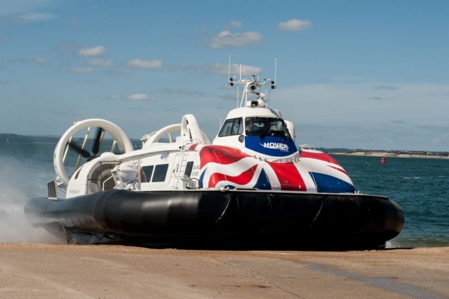 Portsmouth: Hovercraft Flight to the Isle of Wight - Ryde Day Plan: Beaches, Bites, Shops, and Easy Island Access