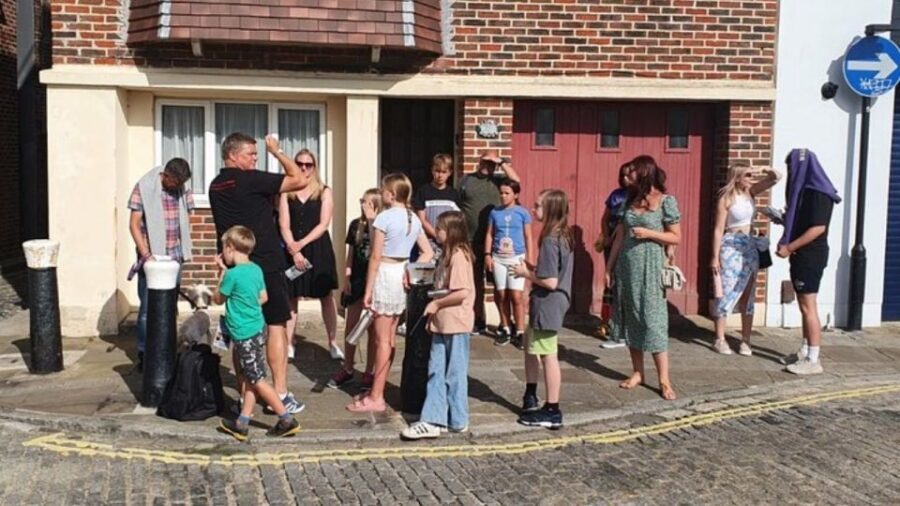 Portsmouth: Old Portsmouth Historical Walking Tour - Why Old Portsmouth Turned Diabolical (And What That Really Means)