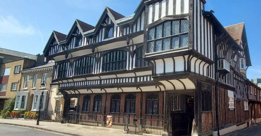 Private Southampton Walking Tour - Middle Ages to WWII: The Route Feels Like a Timeline