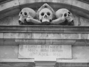 Secret Old London Walking Tour - Charterhouse Square and the Black Death Calm
