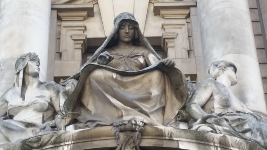 Secret Old London Walking Tour - Smithfield: Jousting Space, Execution Reality
