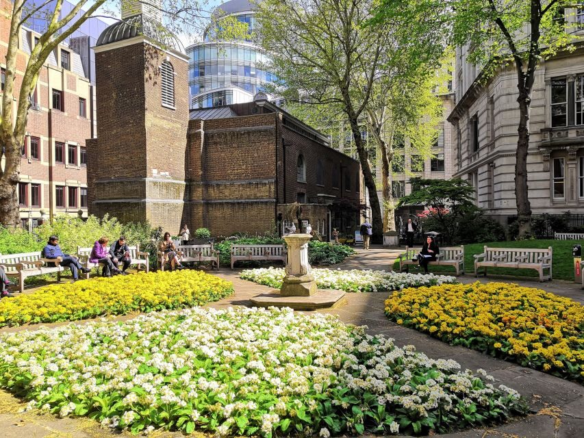 Secret Old London Walking Tour - Hidden Memorial to Heroic Self Sacrifice