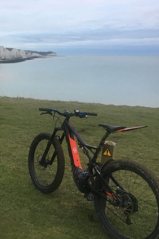 Seven Sister Coastal eBike & Drive Tour - Long Man Brewery: tasting local beer (and eating without rushing)