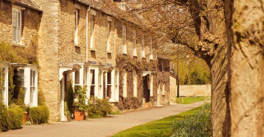 Southampton: London via the Cotswolds, Oxford and Pub Lunch - Bibury and Arlington Row: A Classic Cotswolds Start