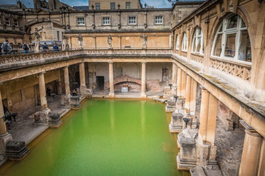 Stonehenge & Bath: Full-Day Coach Tour from London - Guide impact: why the narration changes the whole outing